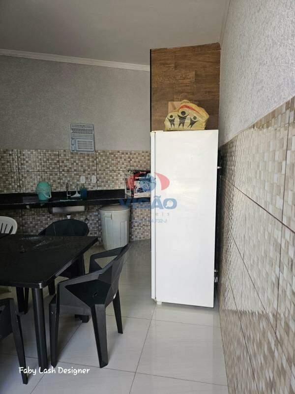 Casa em condomínio à venda no Jardins do Império: 