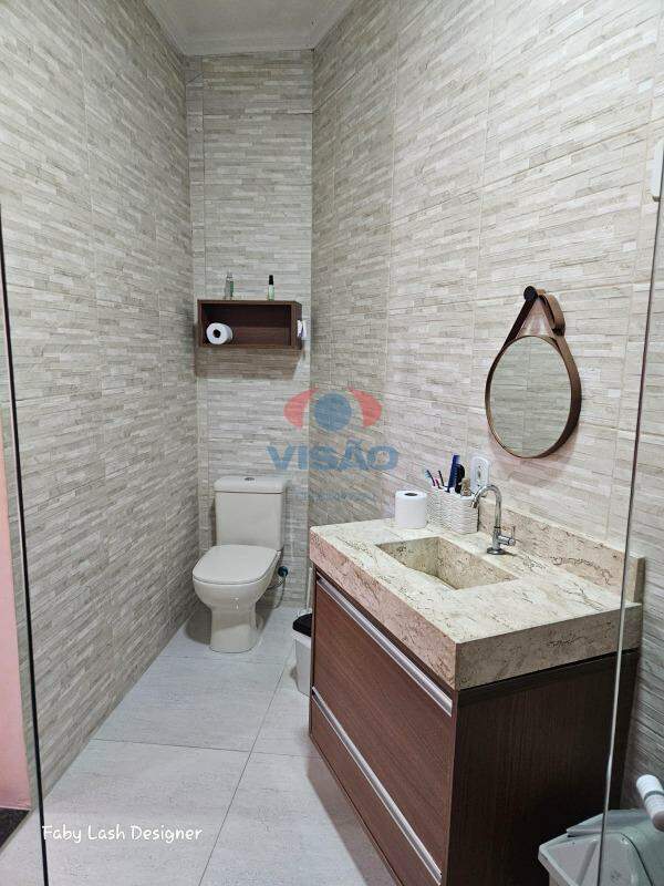 Casa em condomínio à venda no Jardins do Império: 