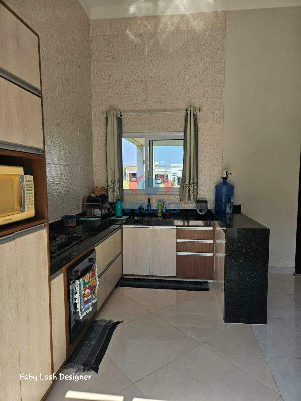 Casa em condomínio à venda no Jardins do Império: 