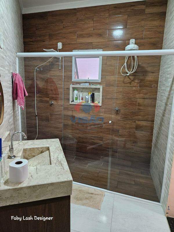 Casa em condomínio à venda no Jardins do Império: 