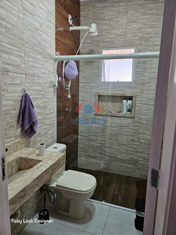 Casa em condomínio à venda no Jardins do Império: 