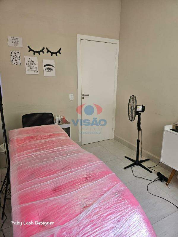 Casa em condomínio à venda no Jardins do Império: 