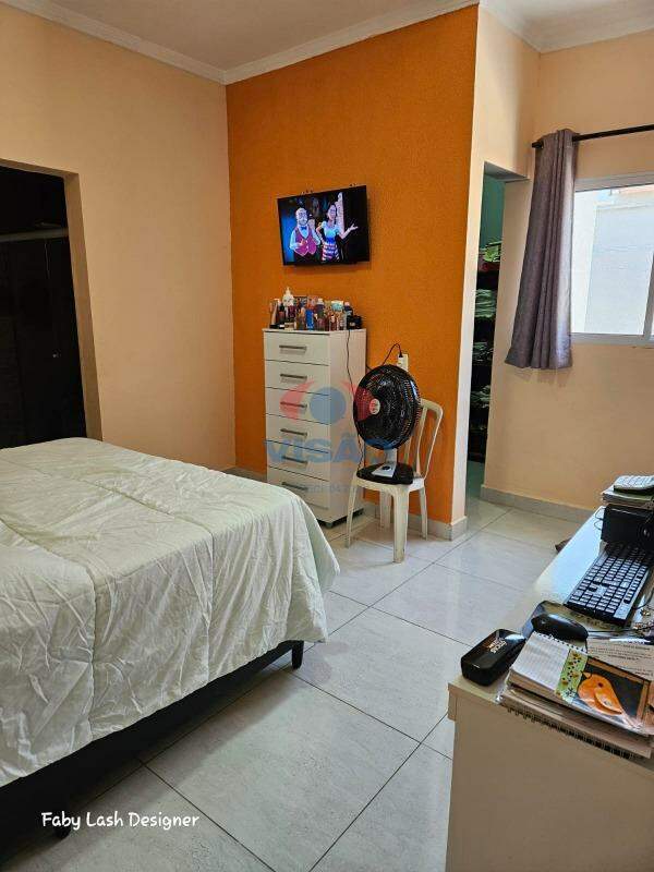 Casa em condomínio à venda no Jardins do Império: 