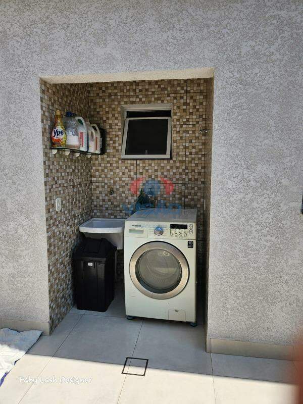 Casa em condomínio à venda no Jardins do Império: 