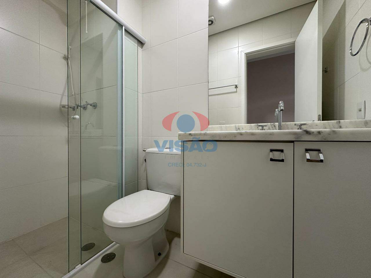 Apartamento para aluguel no Bairro Pau Preto: Banheiro social