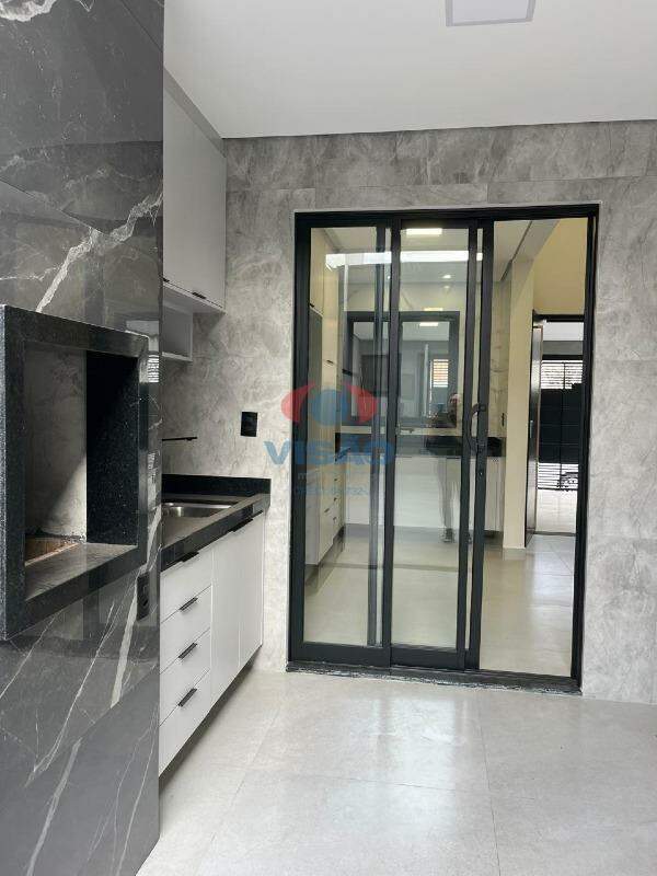 Casa à venda no Jardim Barcelona: 