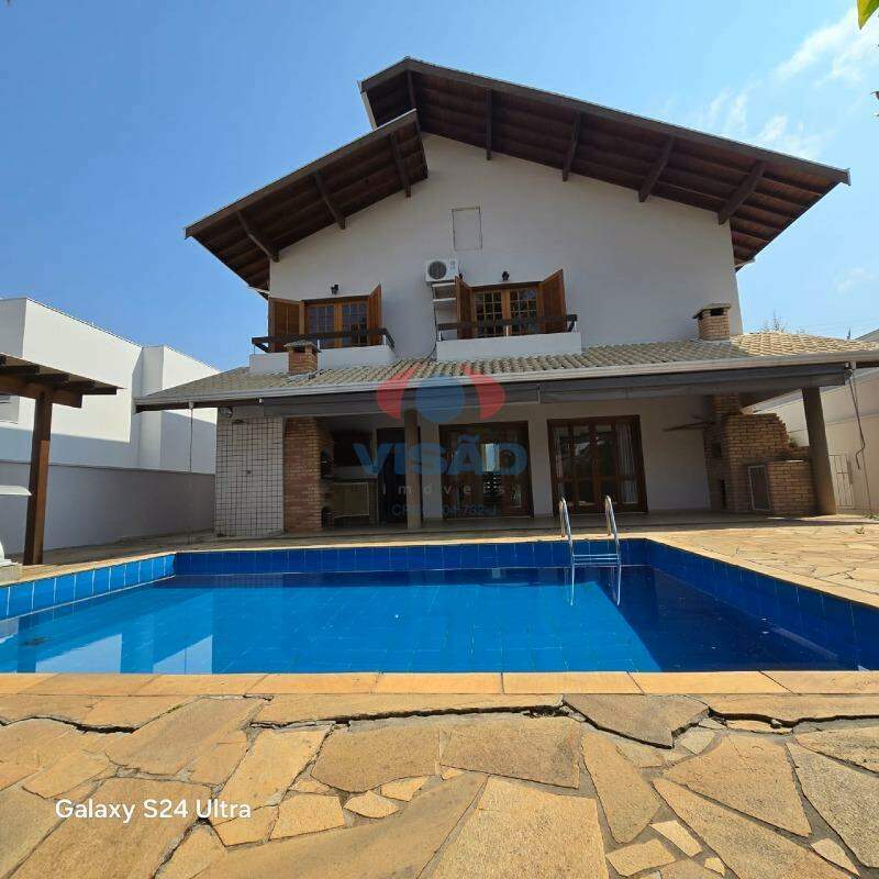 Casa em condomínio à venda no Chácara Areal: