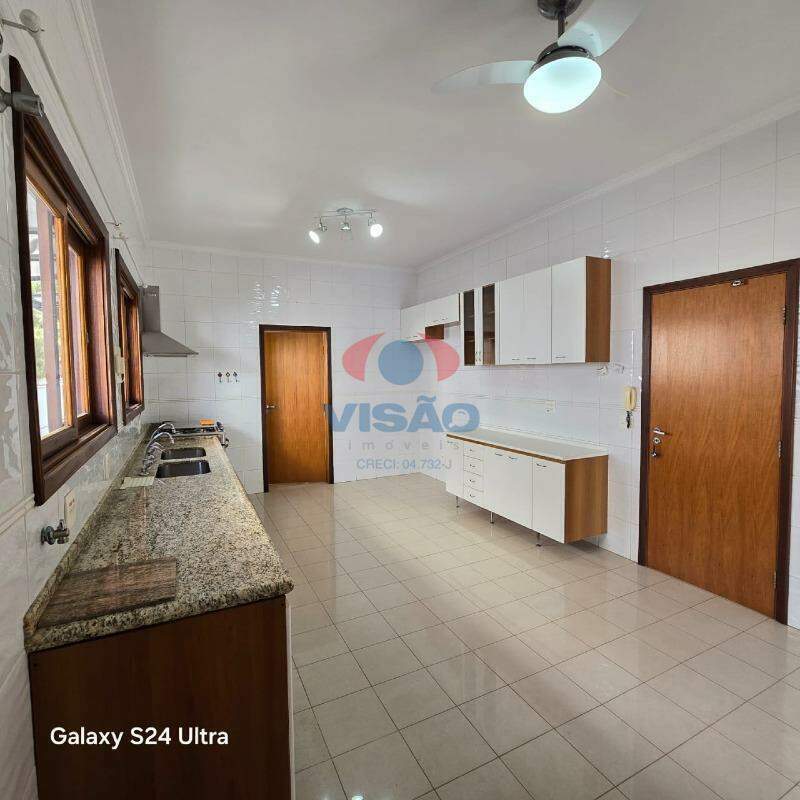 Casa em condomínio à venda no Chácara Areal: 