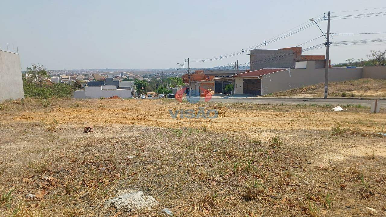 Terreno à venda no Jardim Moriyama: 