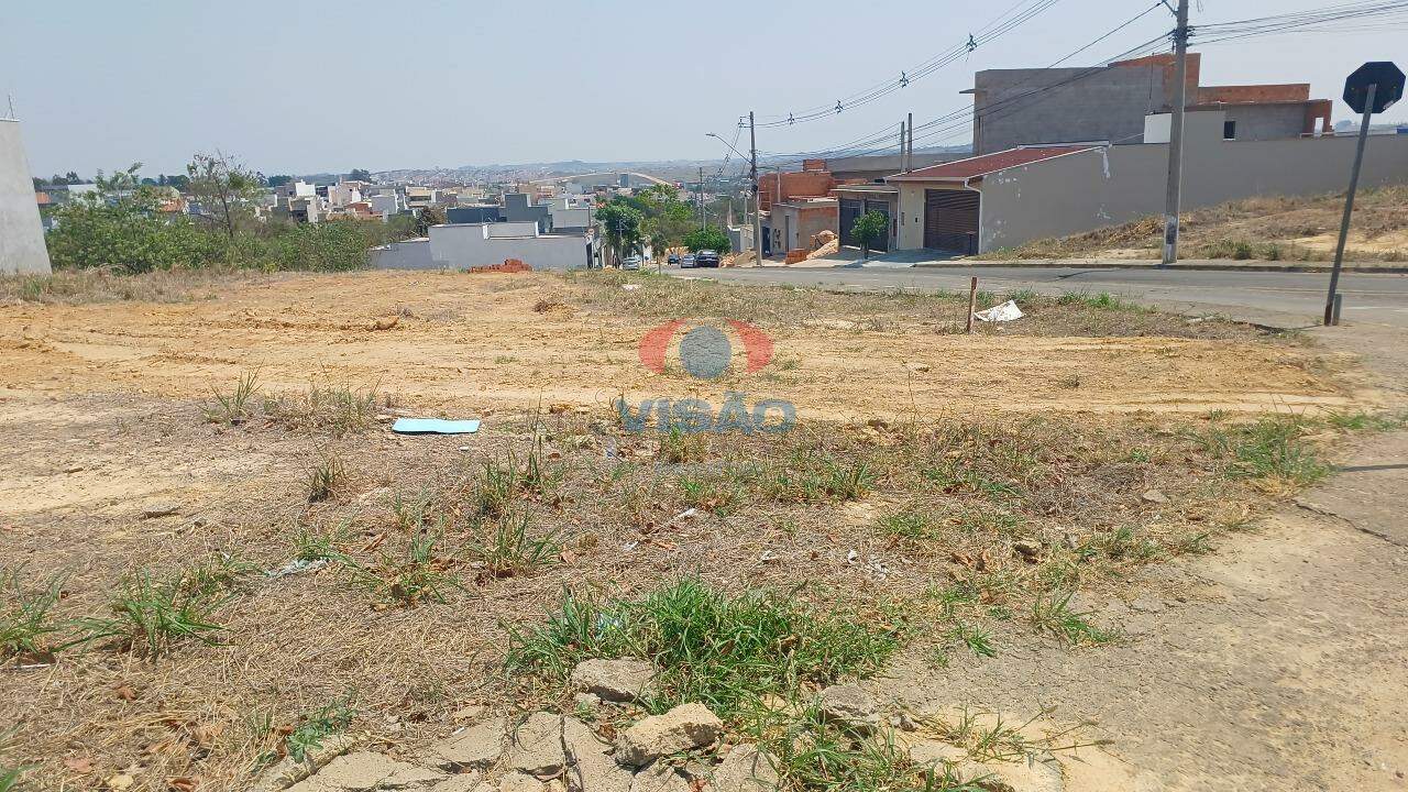 Terreno à venda no Jardim Moriyama: 