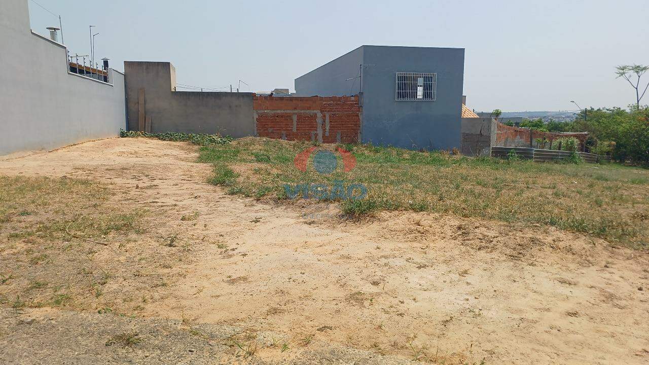 Terreno à venda no Jardim Moriyama: 