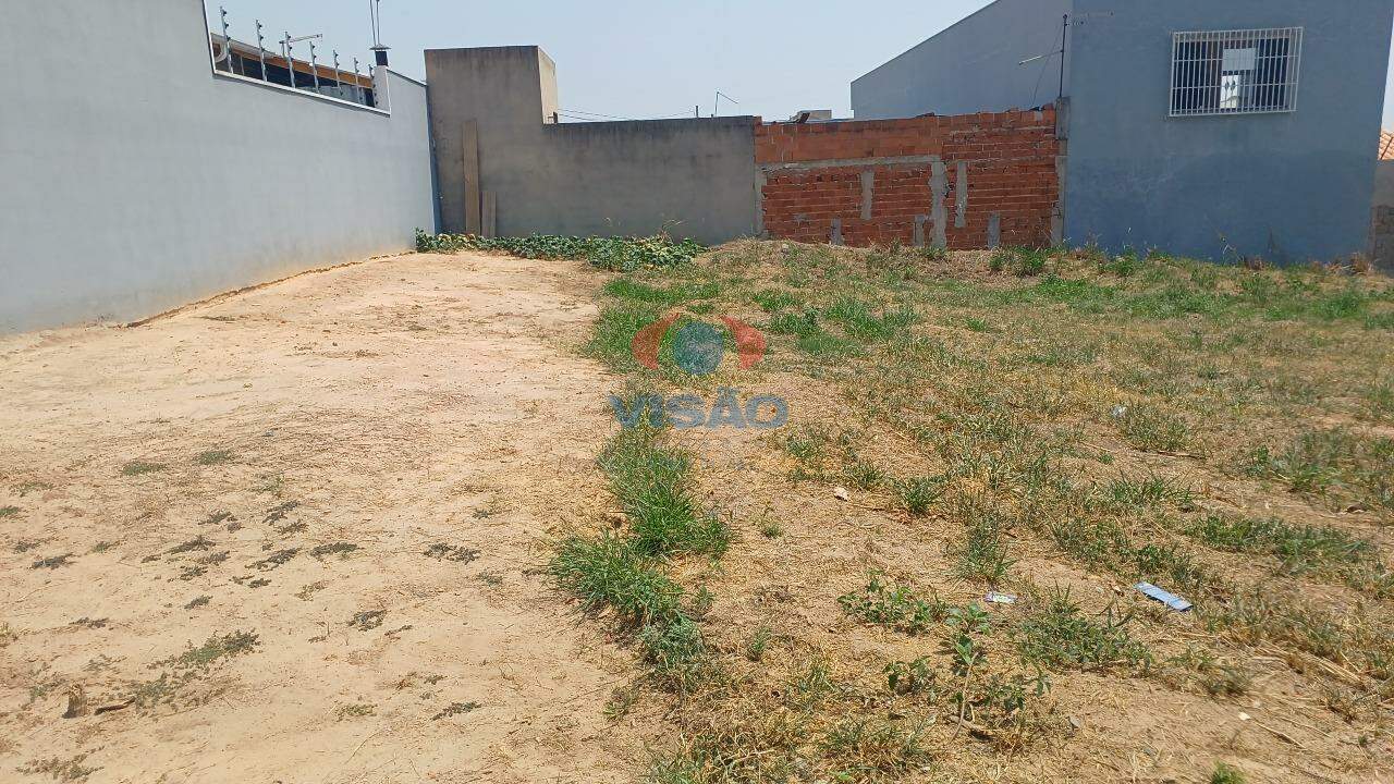 Terreno à venda no Jardim Moriyama: 