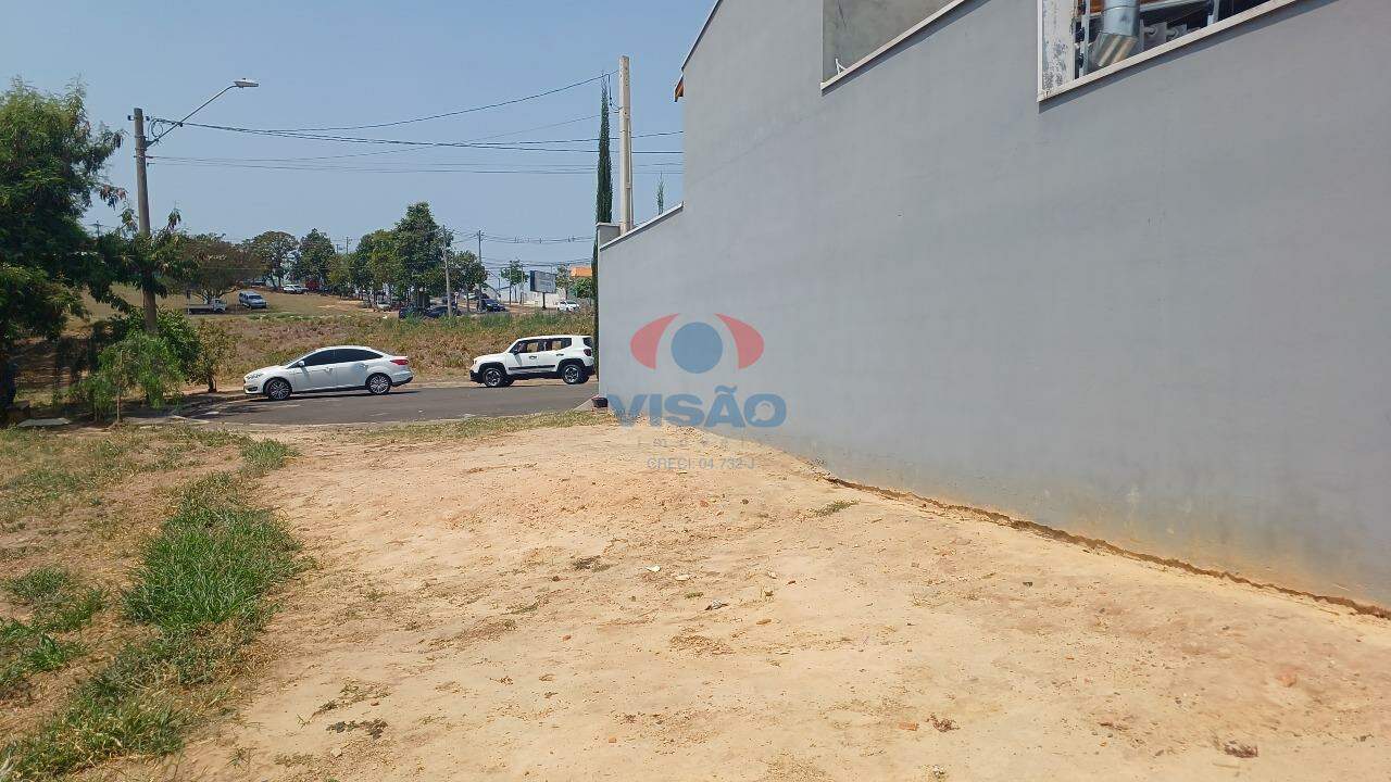 Terreno à venda no Jardim Moriyama: 