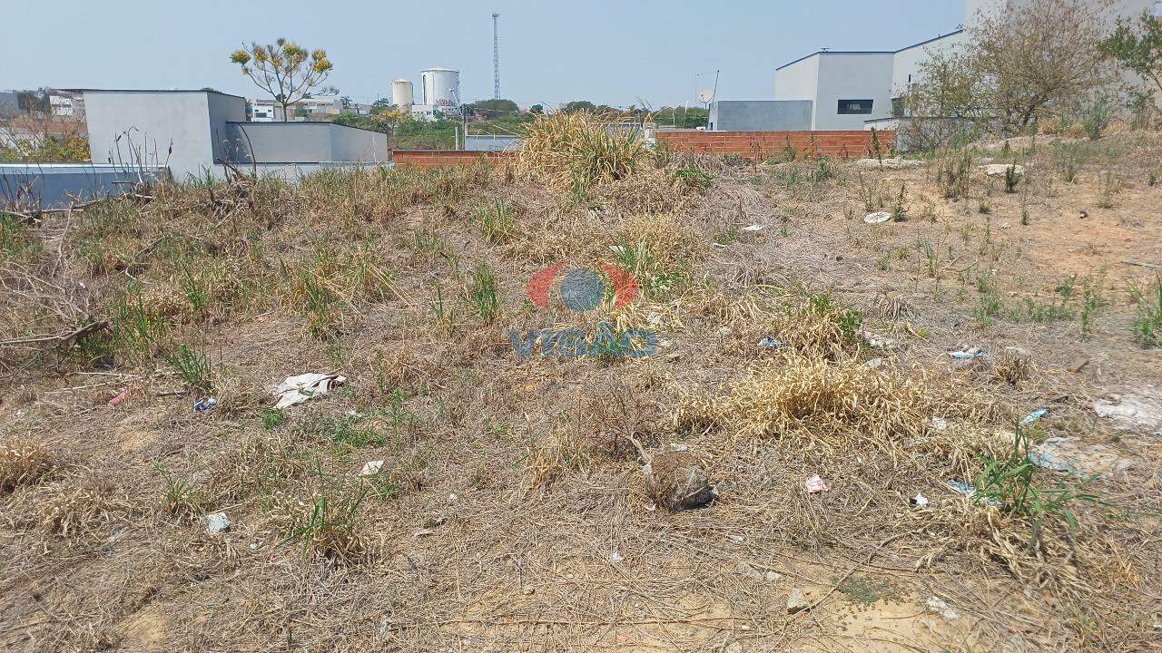 Terreno à venda no Jardim Moriyama: 