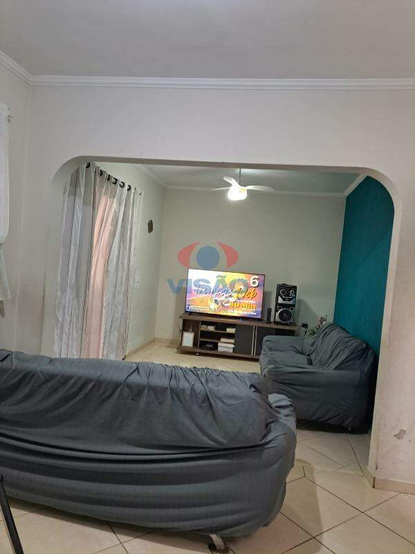 Casa à venda no Jardim Doutor Carlos Augusto de Camargo Andrade: 