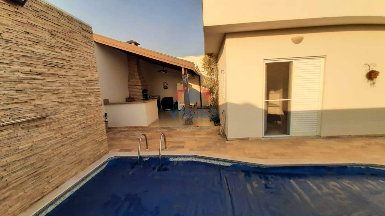 Casa em condomínio à venda no Residencial Beira da Mata: 