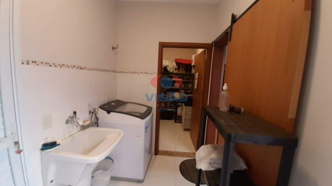 Casa em condomínio à venda no Residencial Beira da Mata: 