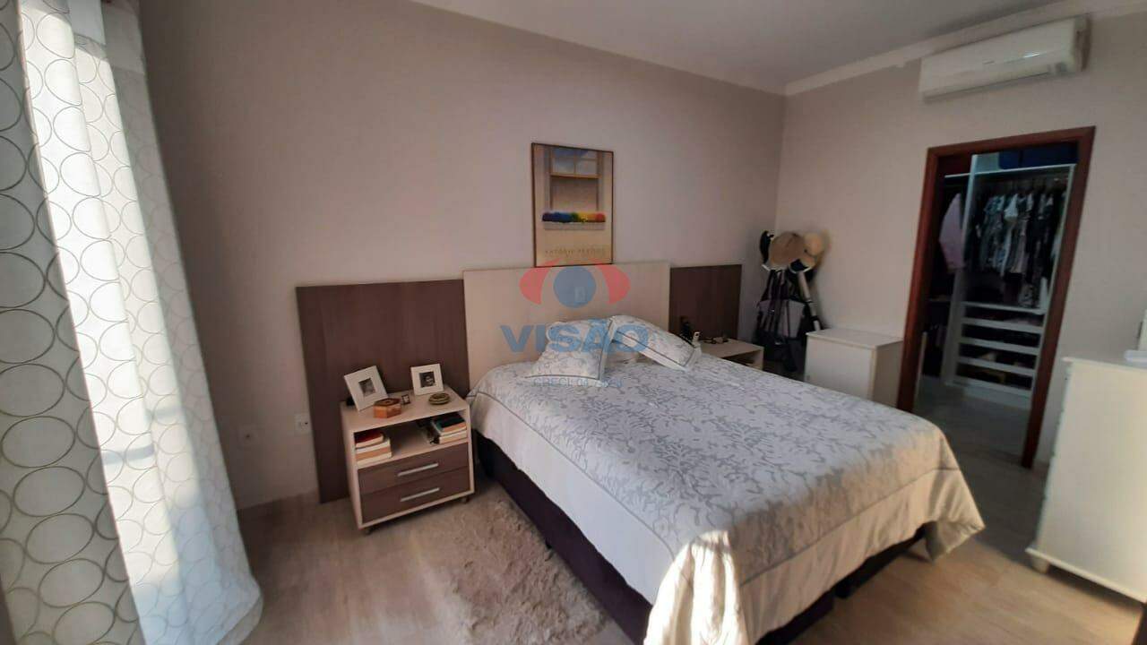 Casa em condomínio à venda no Residencial Beira da Mata: 