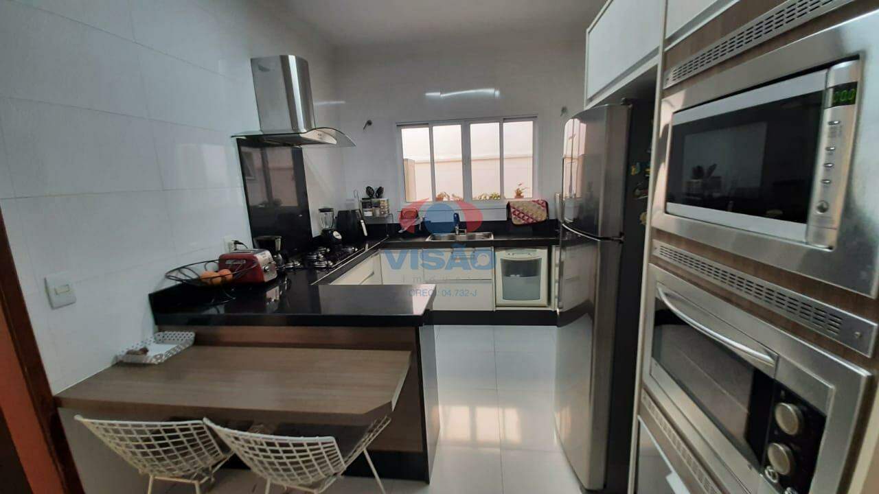 Casa em condomínio à venda no Residencial Beira da Mata: 
