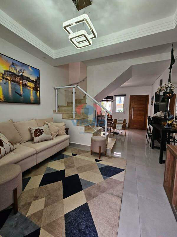 Casa em condomínio à venda no Chácara Belvedere: 