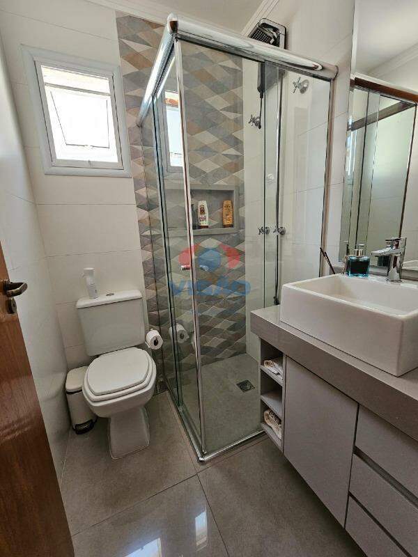 Casa em condomínio à venda no Chácara Belvedere: 