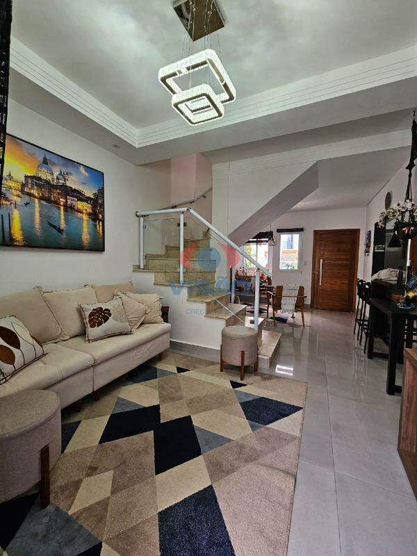 Casa em condomínio à venda no Chácara Belvedere: 