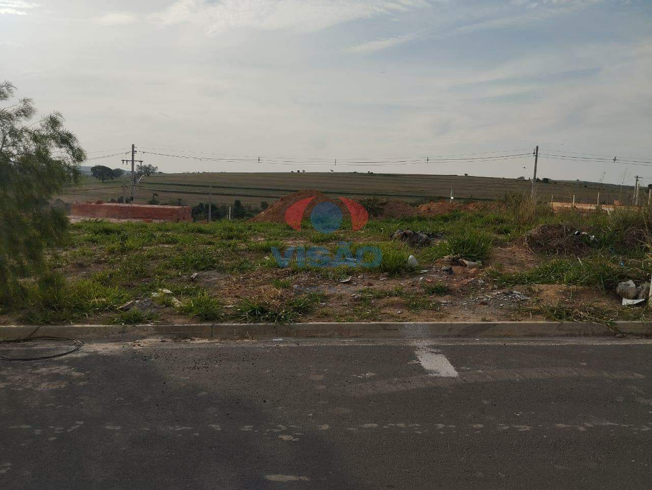 Terreno à venda no Parque Barnabé: 