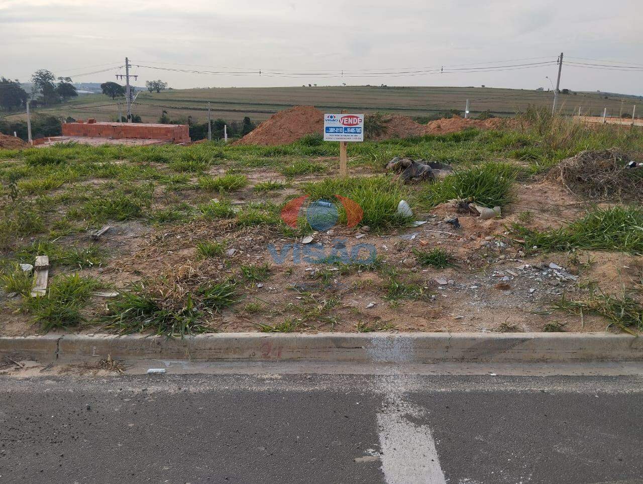 Terreno à venda no Parque Barnabé: 