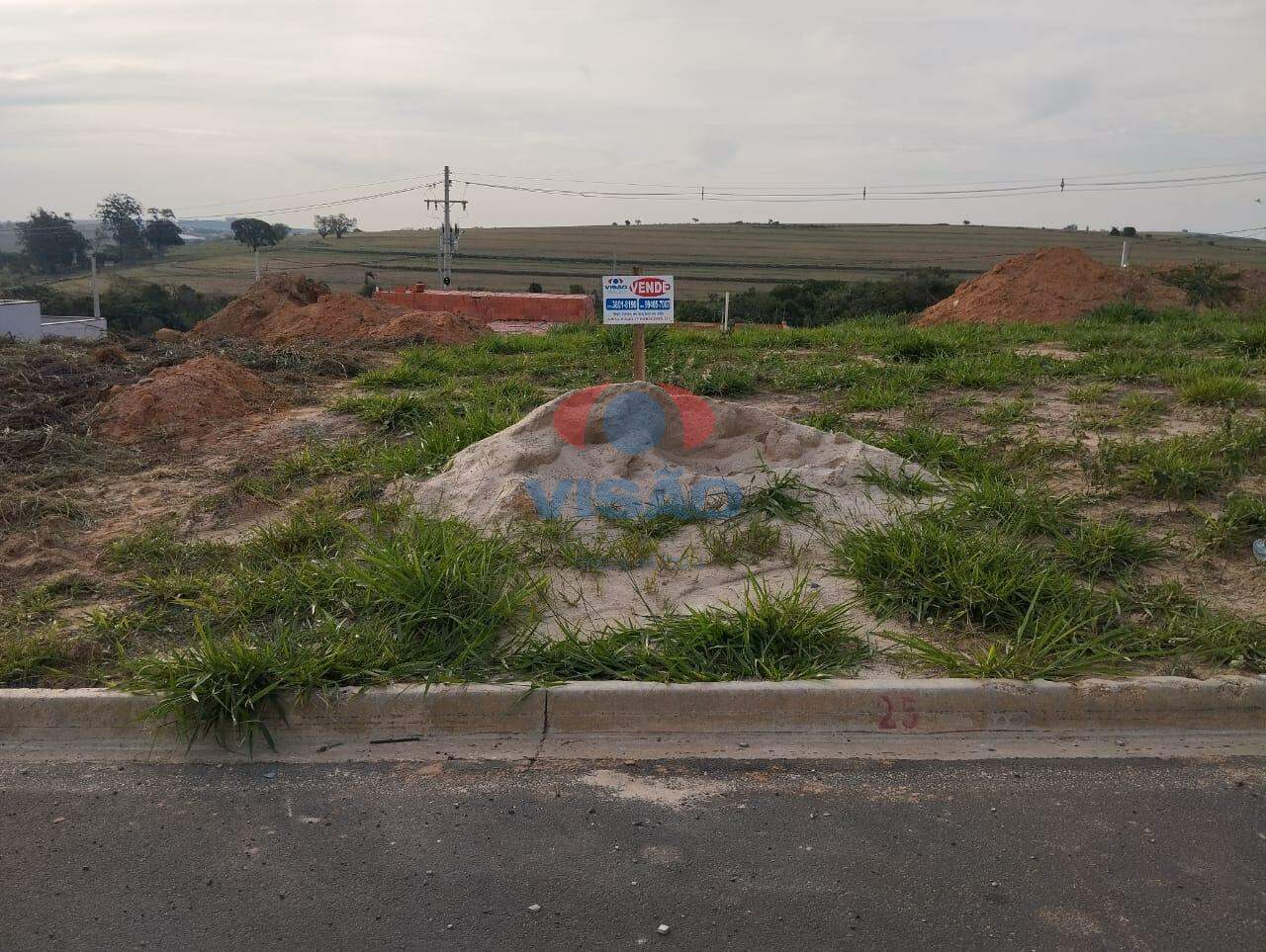Terreno à venda no Parque Barnabé: 
