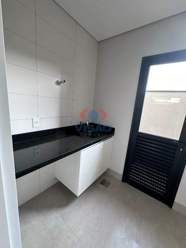 Casa em condomínio à venda no Jardim Villa Sapezal: 