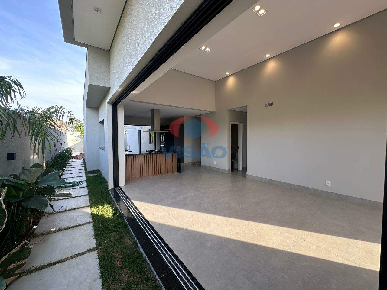 Casa em condomínio à venda no Jardim Villa Sapezal: 