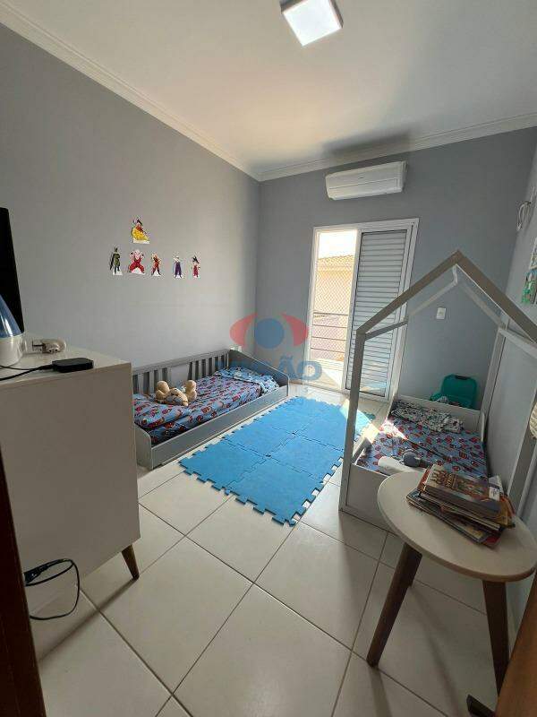 Casa em condomínio à venda no Villaggio Di Itaici: 