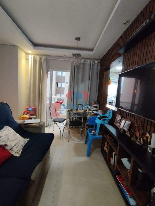 Apartamento à venda no Jardim Santiago: 