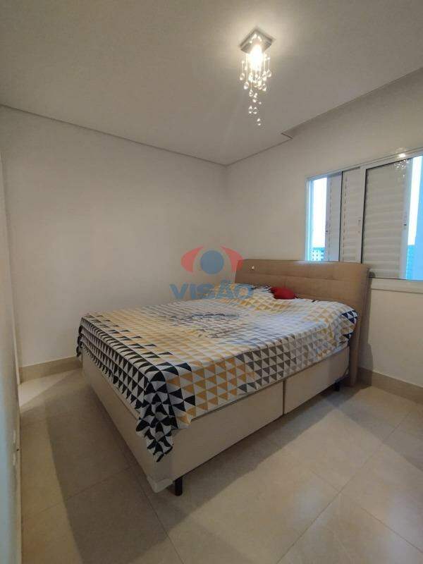 Apartamento à venda no Jardim Santiago: 