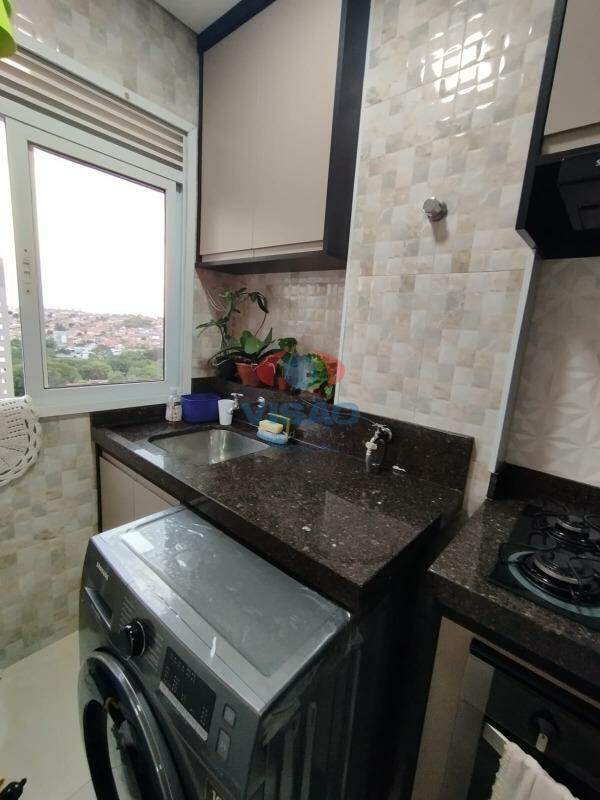 Apartamento à venda no Jardim Santiago: 