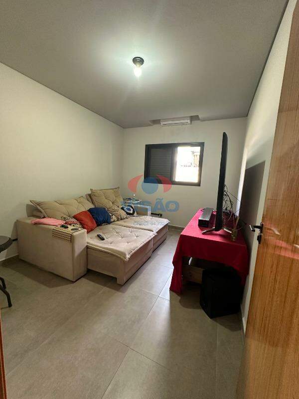 Chácara em condomínio à venda no Residencial Primavera: 2 DORMITORIO