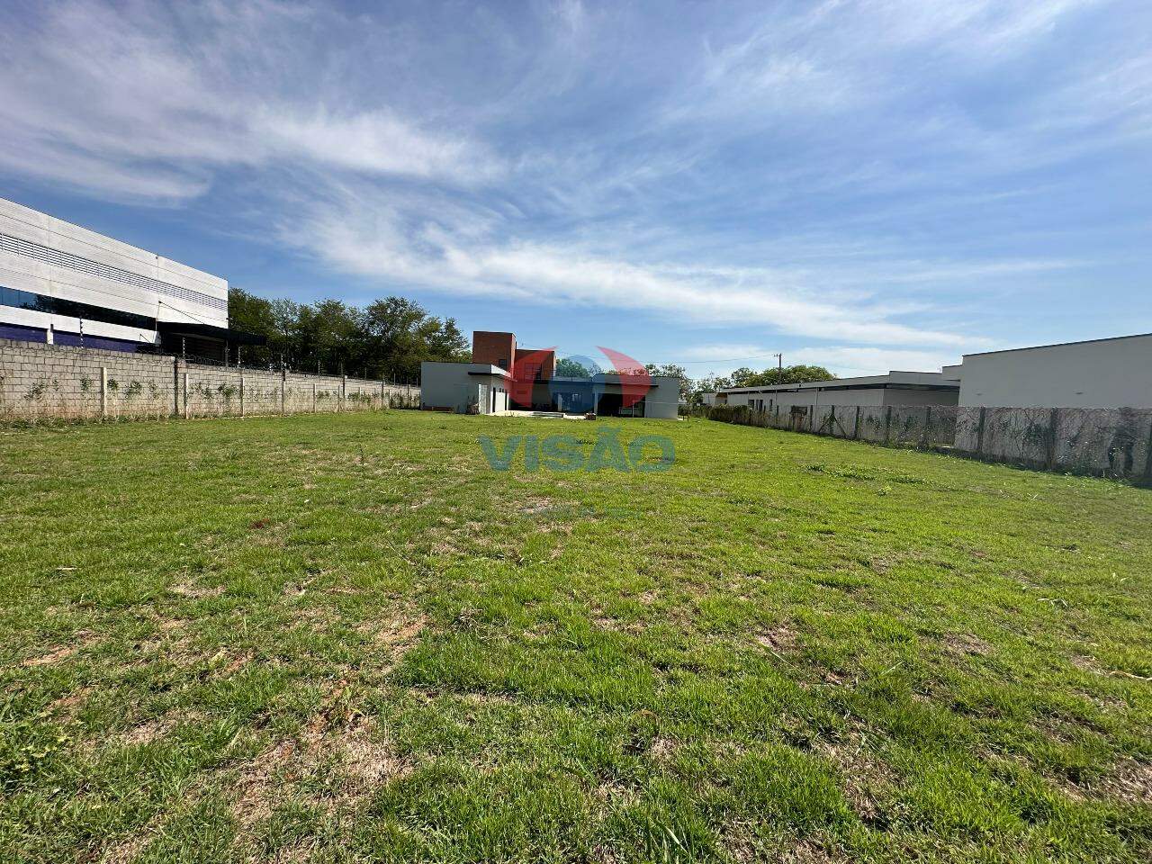 Chácara em condomínio à venda no Residencial Primavera: 