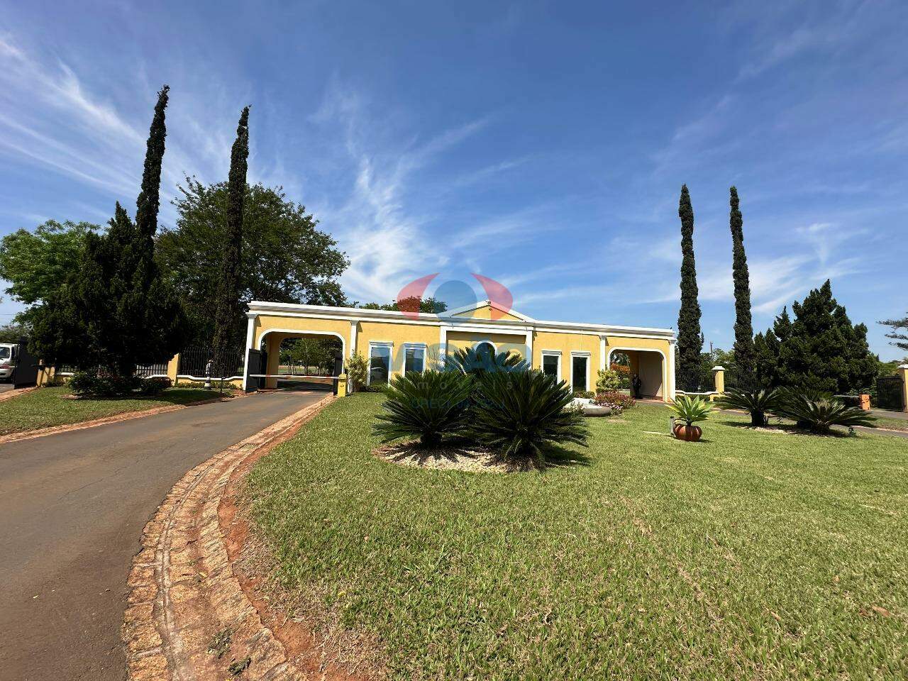 Chácara em condomínio à venda no Residencial Primavera: 