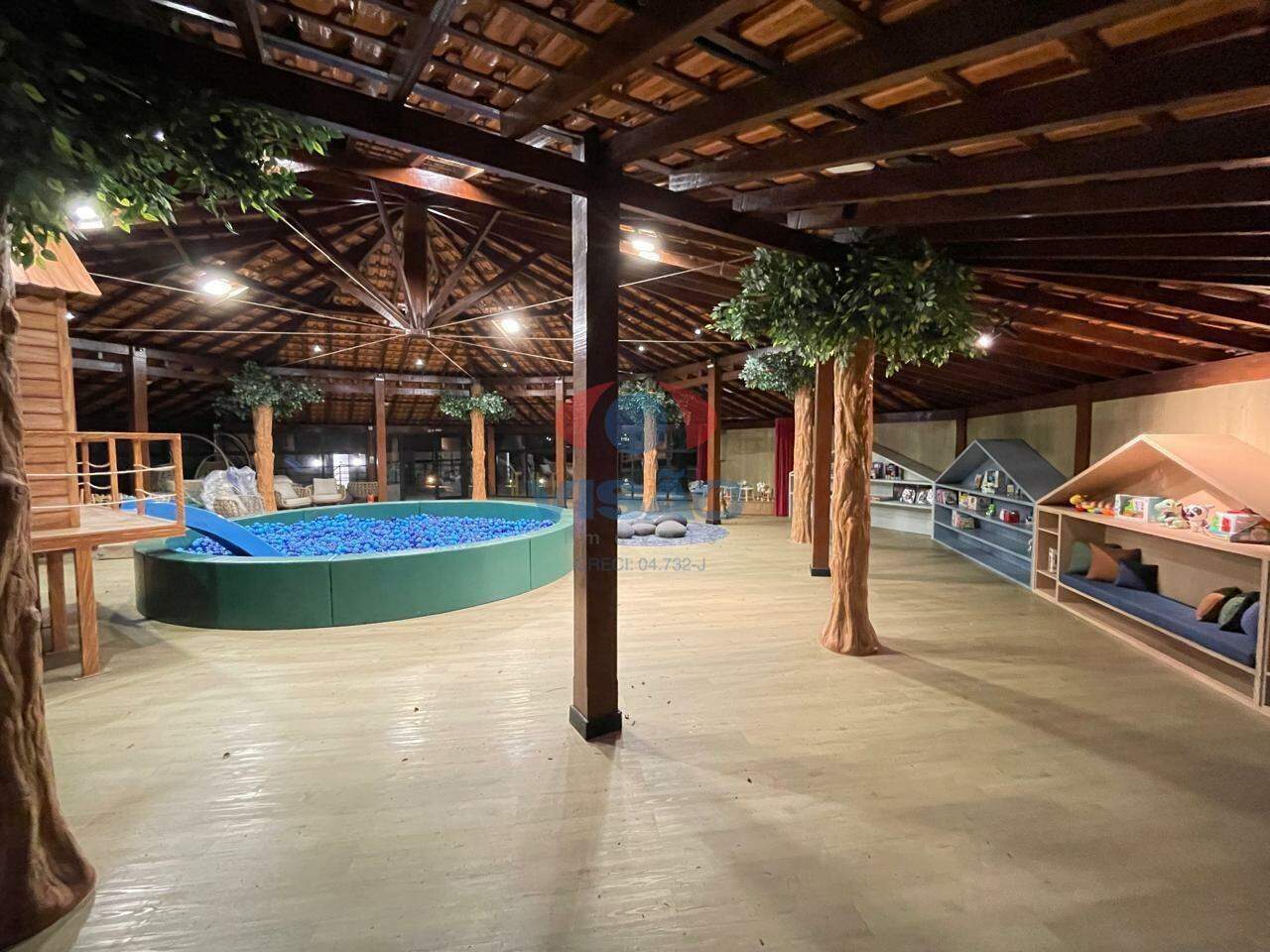 Terreno em condomínio à venda no Jardim Casablanca: 