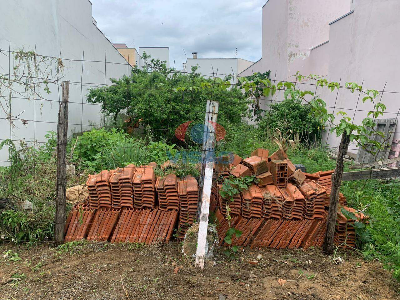 Terreno à venda no Jardim Residencial Nova Veneza: 