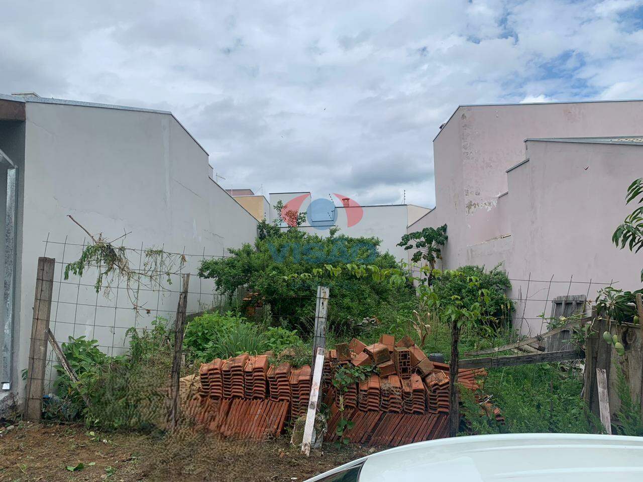 Terreno à venda no Jardim Residencial Nova Veneza: 