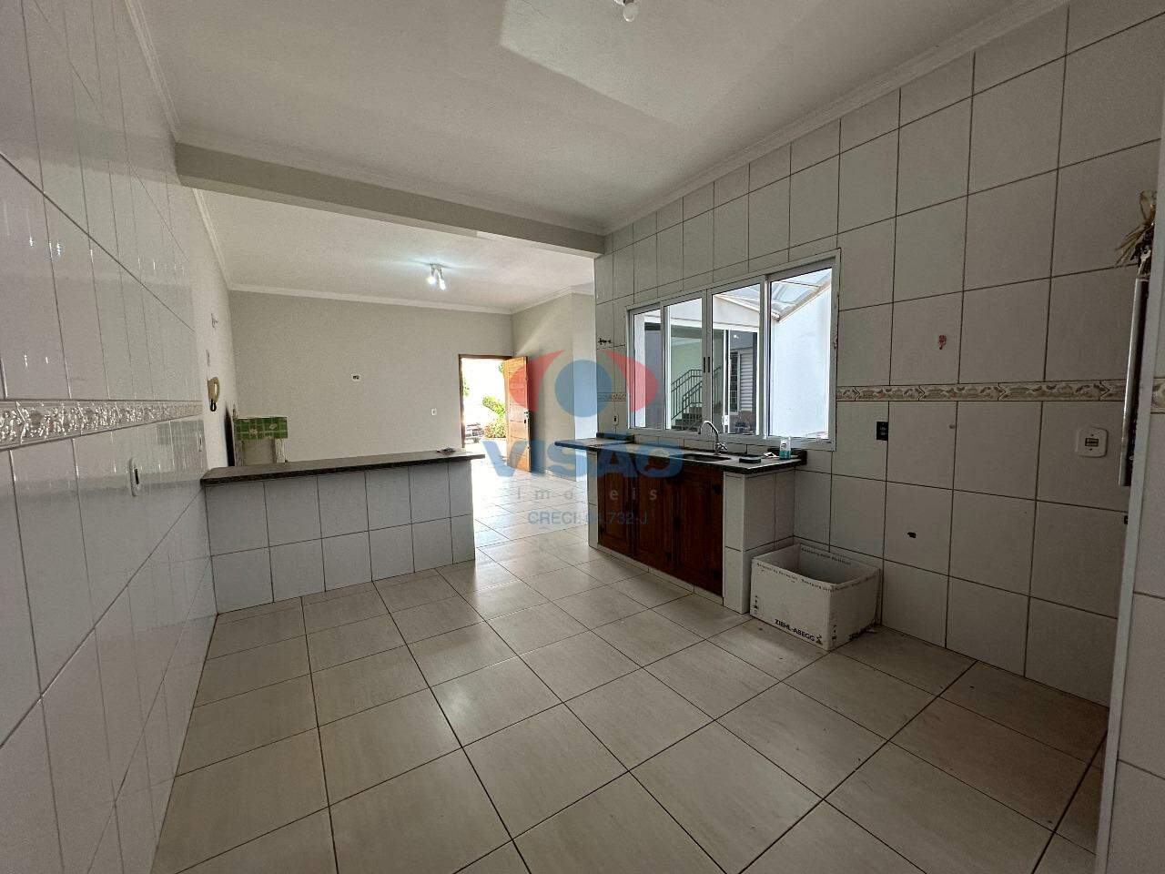 Casa em condomínio para aluguel no Jardim Portal de Itaici: 