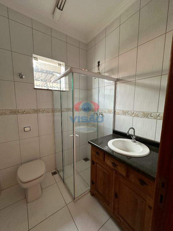 Casa em condomínio para aluguel no Jardim Portal de Itaici: 