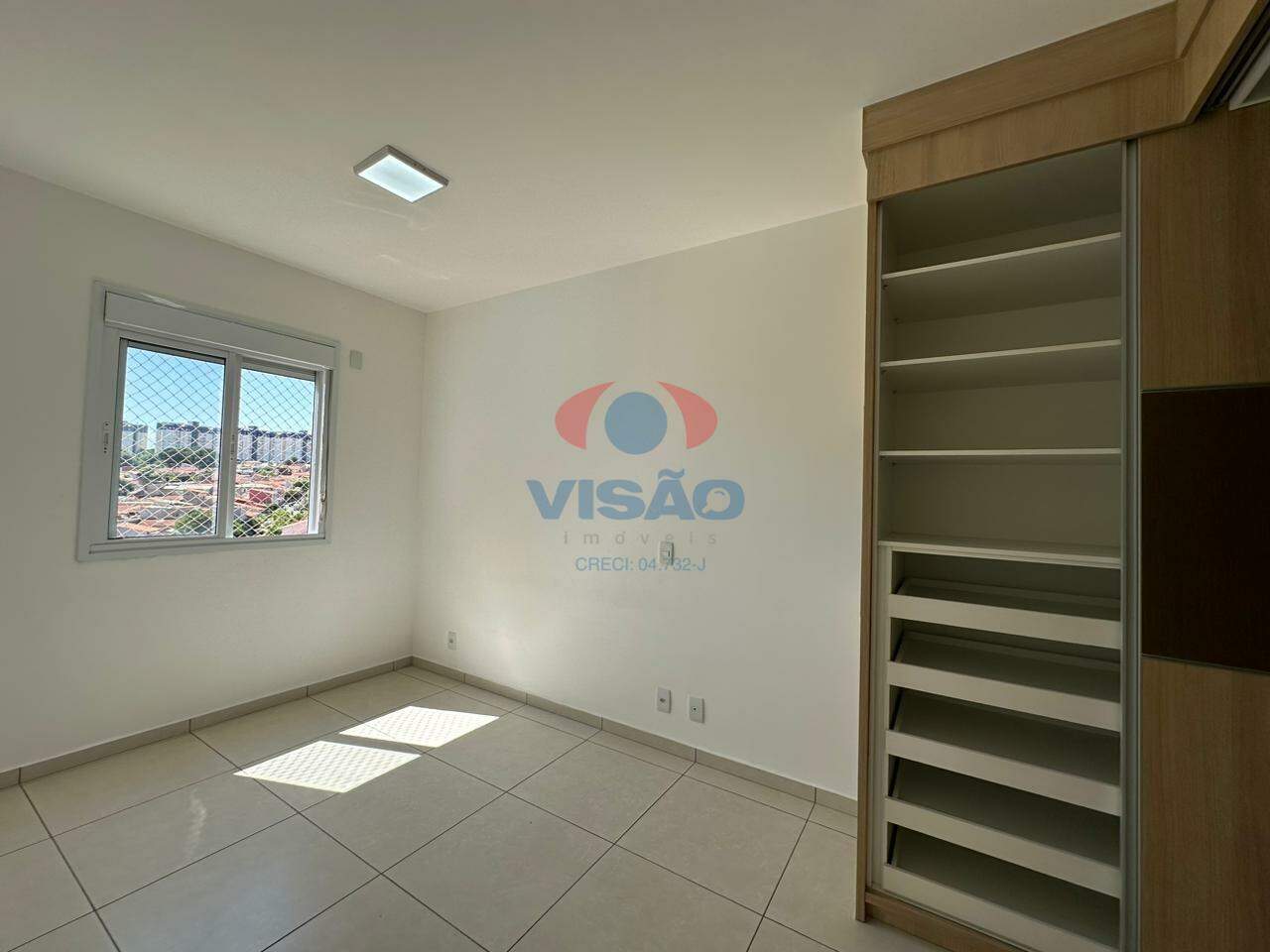 Apartamento para aluguel no Bairro Pau Preto: 