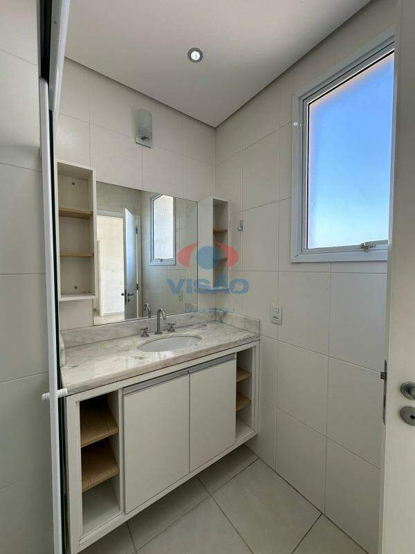Apartamento para aluguel no Bairro Pau Preto: 