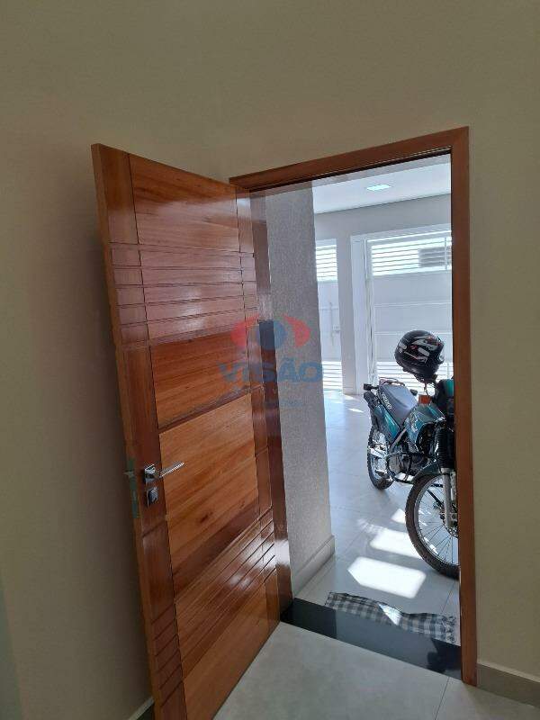 Casa à venda no Parque Barnabé: