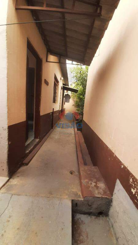 Casa à venda no Centro: 