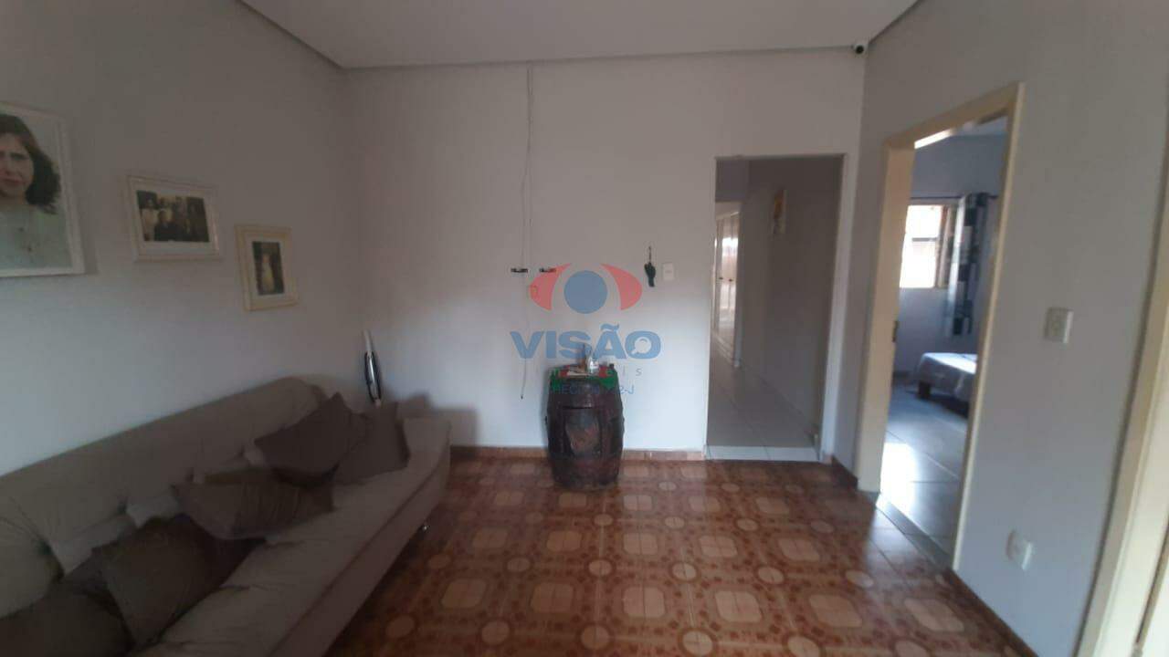 Casa à venda no Centro: 