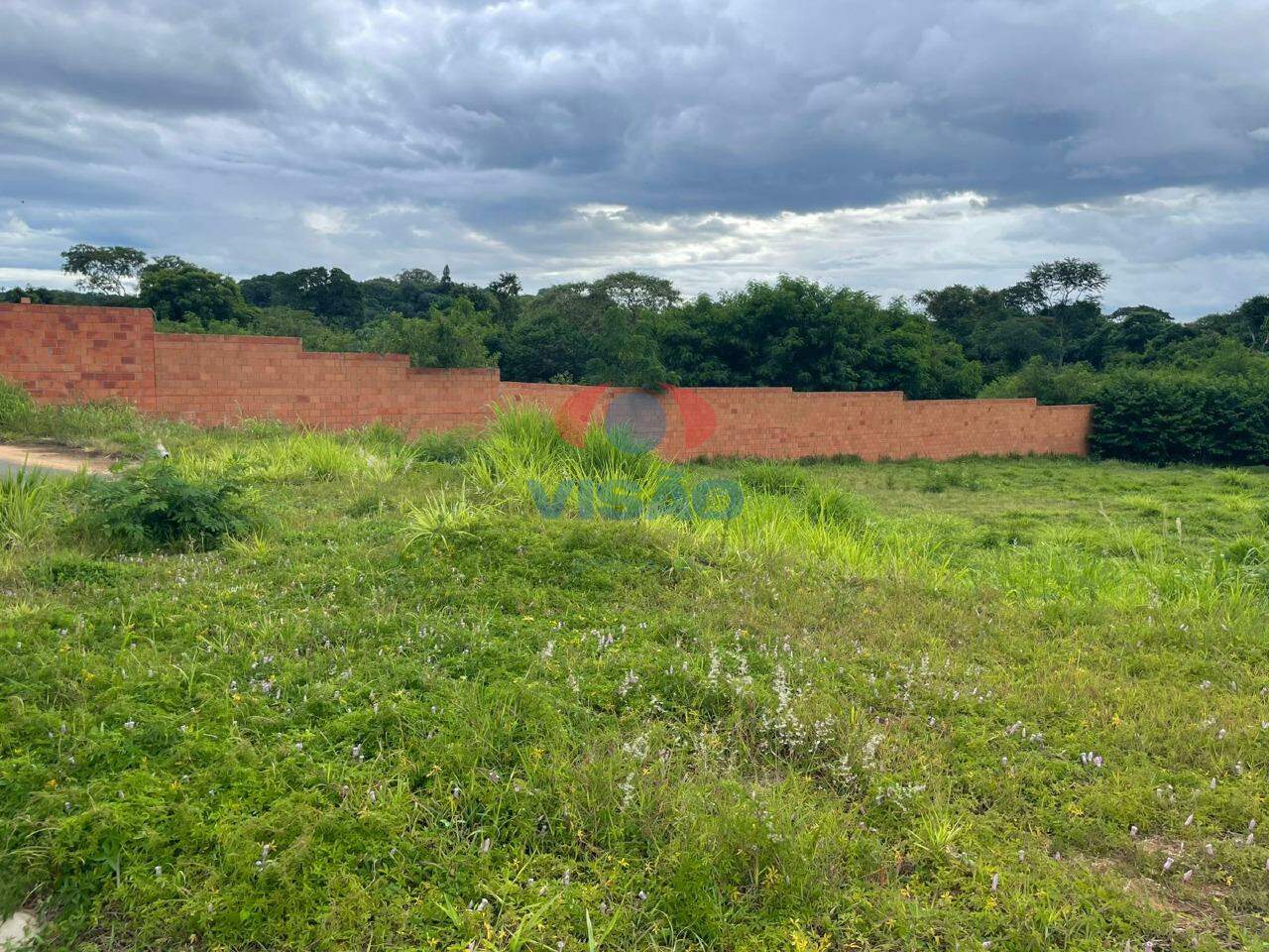 Terreno em condomínio à venda no Itaici: 