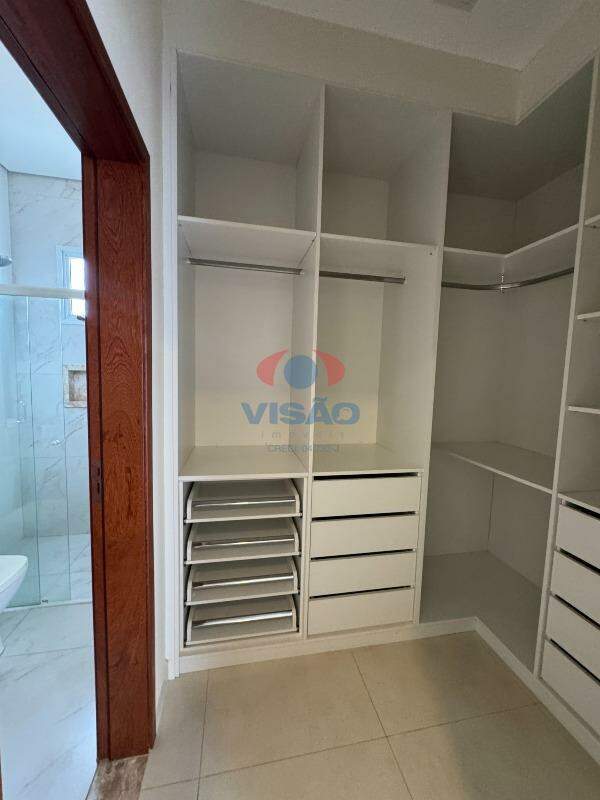 Casa em condomínio para aluguel no Jardim Residencial Dona Lucilla: 